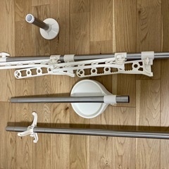 【中古】つっぱり式 物干しポール ハンガーの画像
