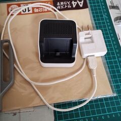 Au タイプB端子充電器 ホワイト、タイプB＆タイプCケーブル
