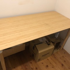 IKEAのデスク