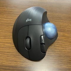 Logitech M575Sの画像