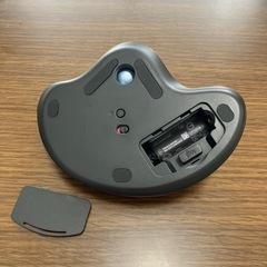 Logitech M575Sの画像