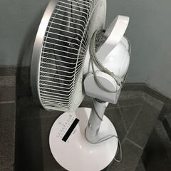 ＜ジャンク/無料＞日立扇風機　扇風機〈ハイポジション扇（ＤＣモーター）〉（HEF-DC6000）の画像