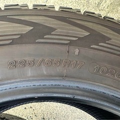 【屋内保管】スタッドレスタイヤ4本　
225/65R17 YOKOHAMA アイスガードG075 の画像