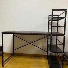 作業デスク
