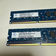 中古メモリー 2GB2枚の画像