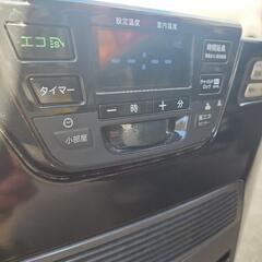 【電気 温風機付強制通気形開放式石油ストーブ LC-SHB40B　2011年式の画像