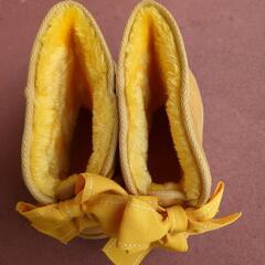 リボンがかわいい冬用ブーツですの画像