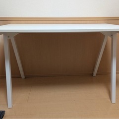 【引越しのため3/28までのお渡しです】IKEA デスクTROTTEN