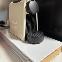 ネスプレッソ　NESPRESSO 白の画像
