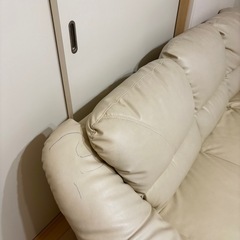 最終値下げ‼️3人掛けソファ　レザー　　　の画像