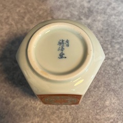 【新品未使用】有田焼 垂れないしょう油差し〈赤絵六角〉の画像