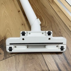 【お値下げ中】プラスマイナスゼロ コードレスクリーナー B021の画像