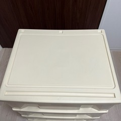 衣装ケース３段の画像