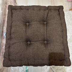引き取り決定ニトリ　クッション4枚セット
