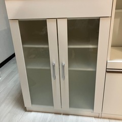 【値段交渉可能、さらにセット購入で割引】食器棚