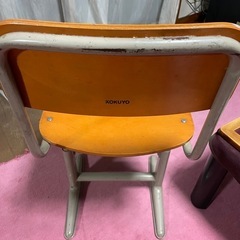 学校椅子の画像
