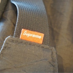 Supreme キルティング ボディバッグ ブラッの画像
