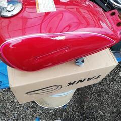 スズキGN 125ガソリンタンクの画像