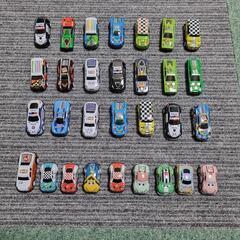 車おもちゃの画像