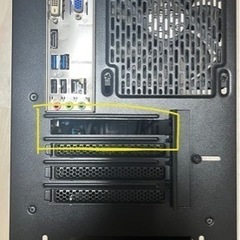 デスクトップPC(電源なし、ストレージなし、CPUなし)の画像