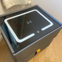 充電ステーション付き寝室用ナイトスタンド
