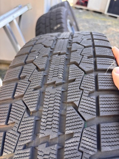 スタッドレスタイヤ、ホイールセット！205/55R16 タイヤホイールセット