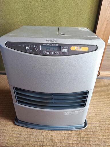 トヨトミ　石油ファンヒーター