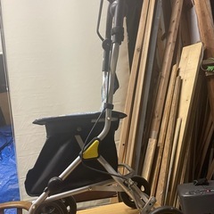 値下げ中〜シルバーカーの画像