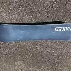 子供用スノーボード板のみ　中古品　１２８の明記あり　の画像