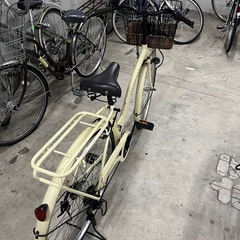 カゴ付き自転車ママチャリ26インチ6段変速の画像