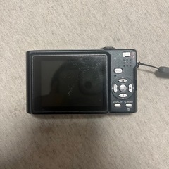 Panasonic DMC-FS3 デジタルカメラ 本体とバッテリーチャージャーの画像