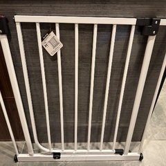 ⭐︎新品⭐︎日本育児　ベビーゲート　73〜90cm