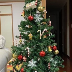 無料でお譲りします！クリスマスツリー一式｜オーナメント付き