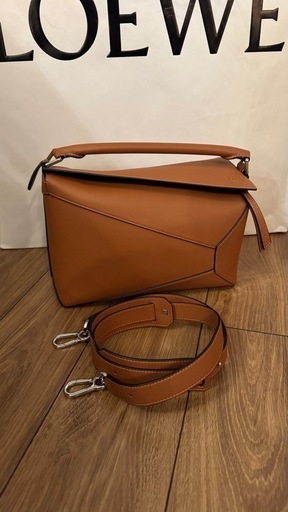 LOEWE パズルバッグ ミディアム