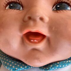 西洋人形です。マニアの方などいかがでしょうか。メイン投稿の画像