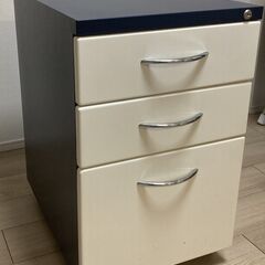 ニトリ製デスクワゴン