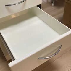 ニトリ製デスクワゴンの画像