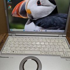      届けます　美品 第7世代　Panasonic　CF-S...