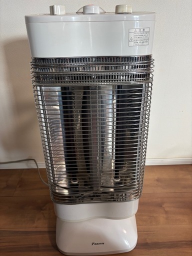 遠赤外線 ヒーター  電気ストーブ