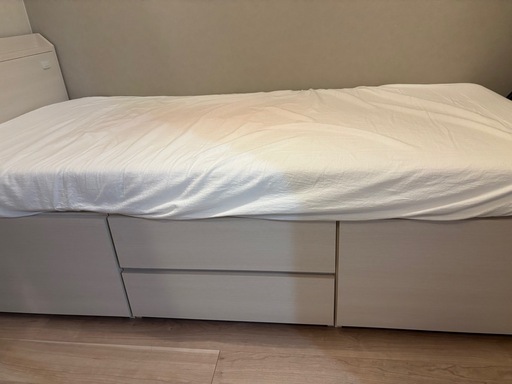 シングルベッド