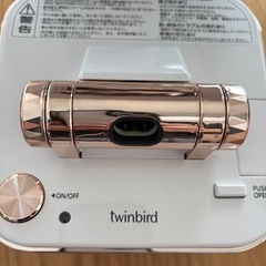 twinbird フェイススチーマー ホワイト/ゴールドの画像