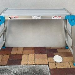 直接引き取り可能　神戸市　アルミ作業台　3段　脚立の画像