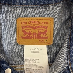 美品　Levi's　子供服上下120〜130の画像
