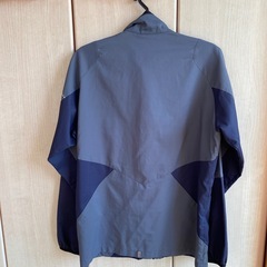 オークリー  ナイロンジャケット　メンズＭの画像