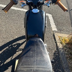 スズキ　GN125H カスタム　黒　　旧車スタイル　　吸い込みの画像