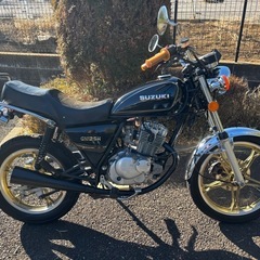 スズキ　GN125H カスタム　黒　　旧車スタイル　　吸い込みの画像