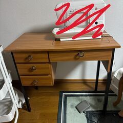Sewing Machine Table Desk - FREE