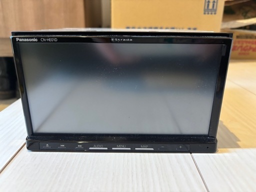 カーナビ　ストラーダ
