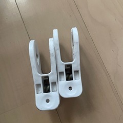 ゴミ箱、サンダルカバー、物干し竿
の画像