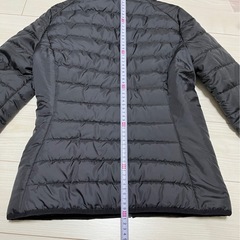 美品 PUMA アウター ダウンジャケット 黒 M ブラックの画像